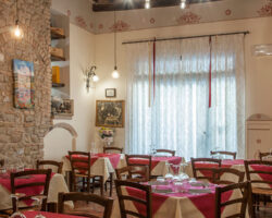 1-ristorante-antica-taverna-volterra-sala-10
